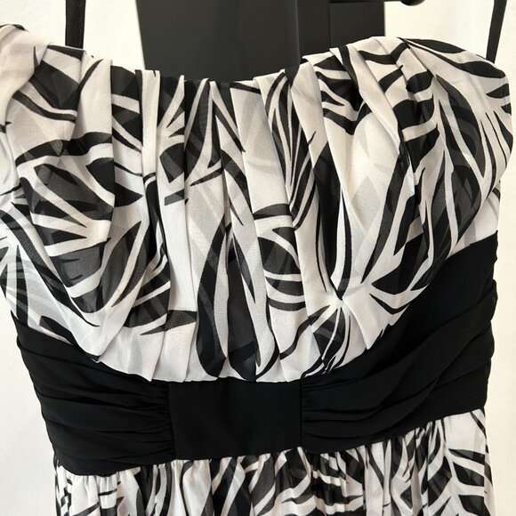 White House Black Market White & Black Floral Leaf Pleated Strapless Dress 4 - Picture 2 of 4